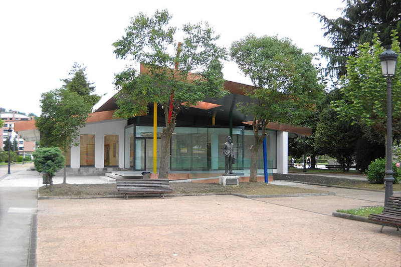 Biblioteca El Entrego