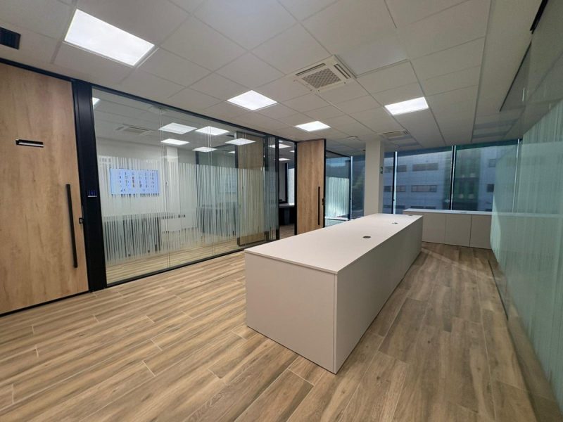 11 recepcion oficinas modernas (1)